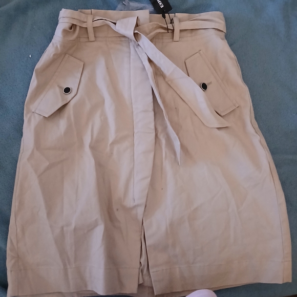 Nwt Express high waisted utility skirt size Xs - Picture 2 of 12